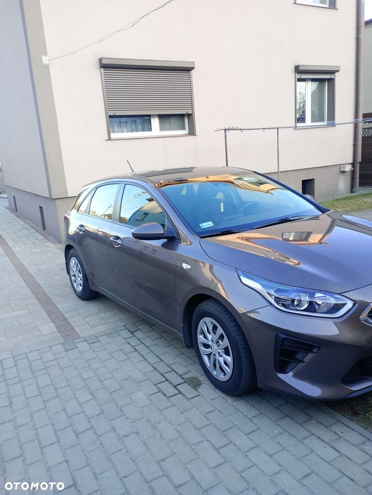 Kia Ceed 1.4 L - 3