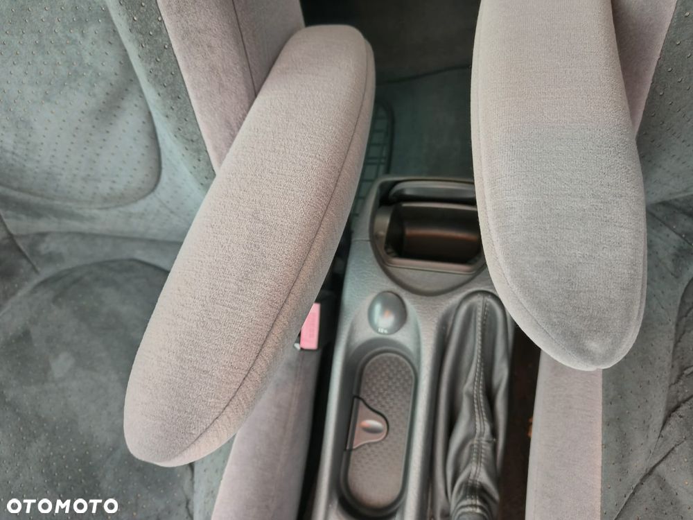 Citroën C5 2.0 HDi Exclusive - 30