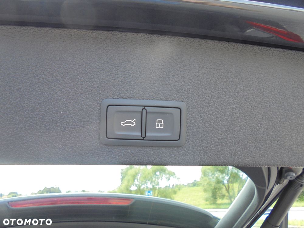 Audi Q2 2.0 TDI Quattro S tronic sport - 10