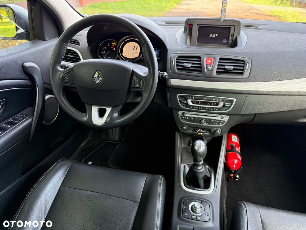 Renault Megane Grandtour dCi 160 FAP Luxe - 22