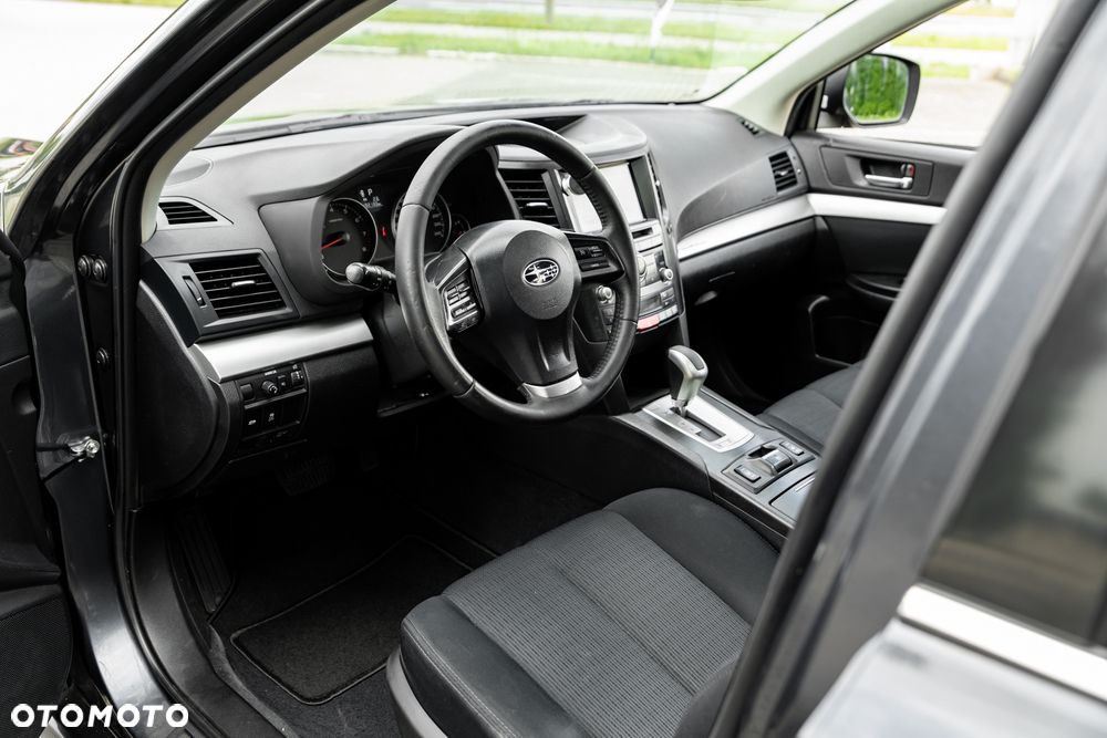 Subaru Legacy - 15