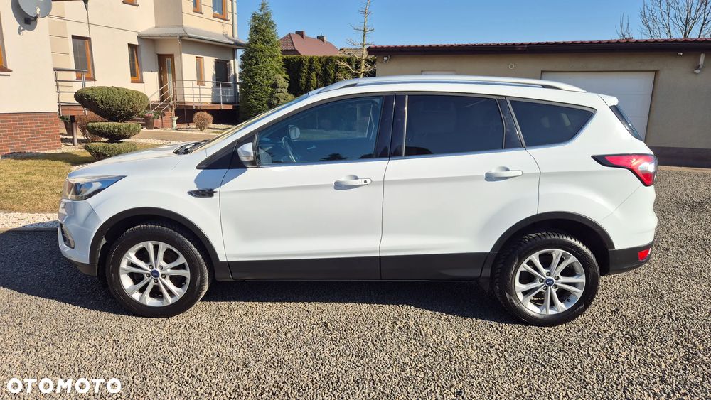 Ford Kuga 2.0 TDCi 4x2 Titanium - 3