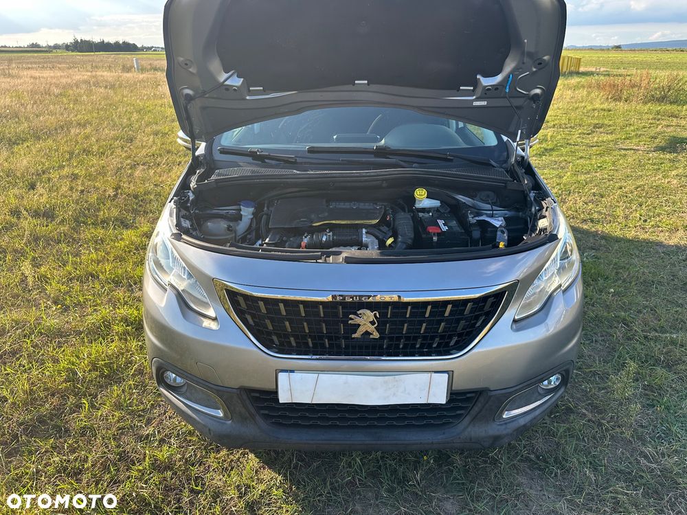 Peugeot 2008 1.6 BlueHDi Style - 21