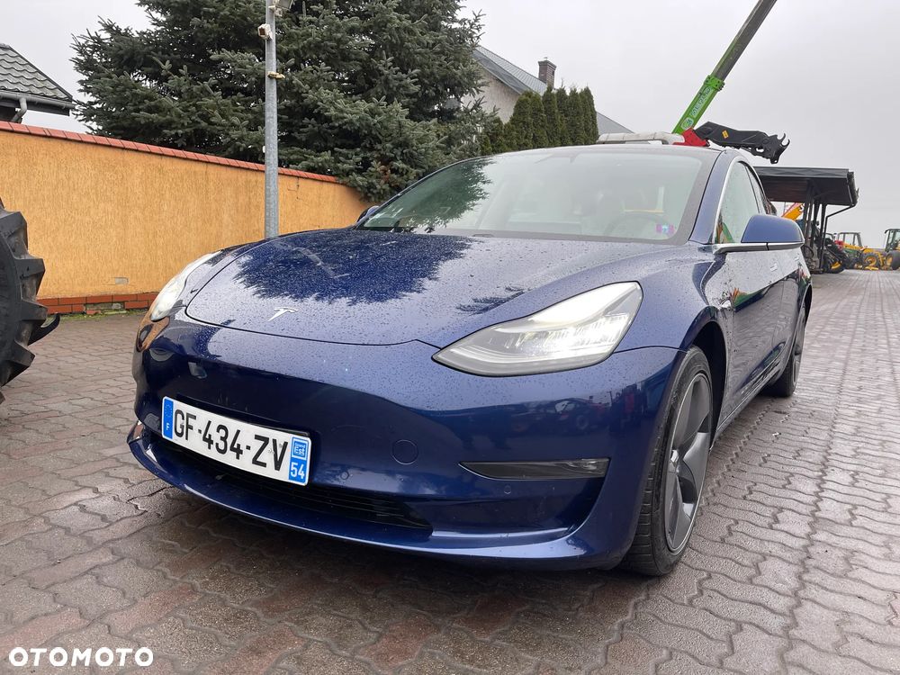 Tesla Model 3 - 31