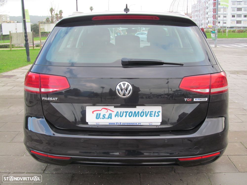 VW Passat Variant 1.6 TDI Confortline DSG - 27