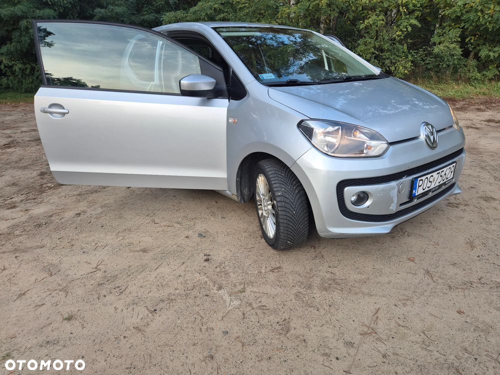 Volkswagen Up 2012 photo 3