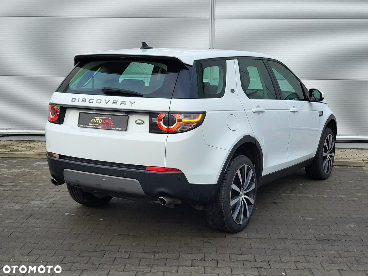 Land Rover Discovery Sport - 13