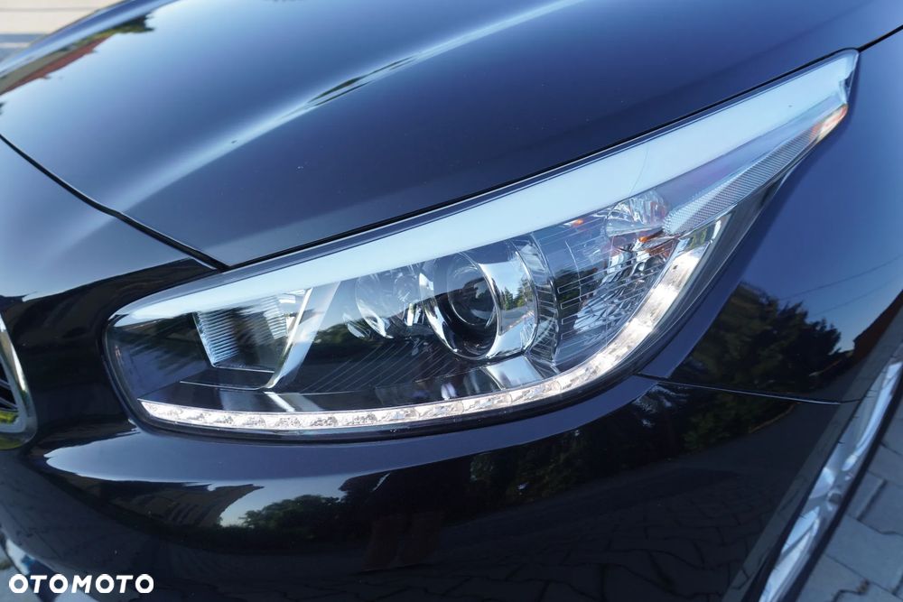 Kia Ceed 1.6 GDI ISG Dream-Team Edition - 31