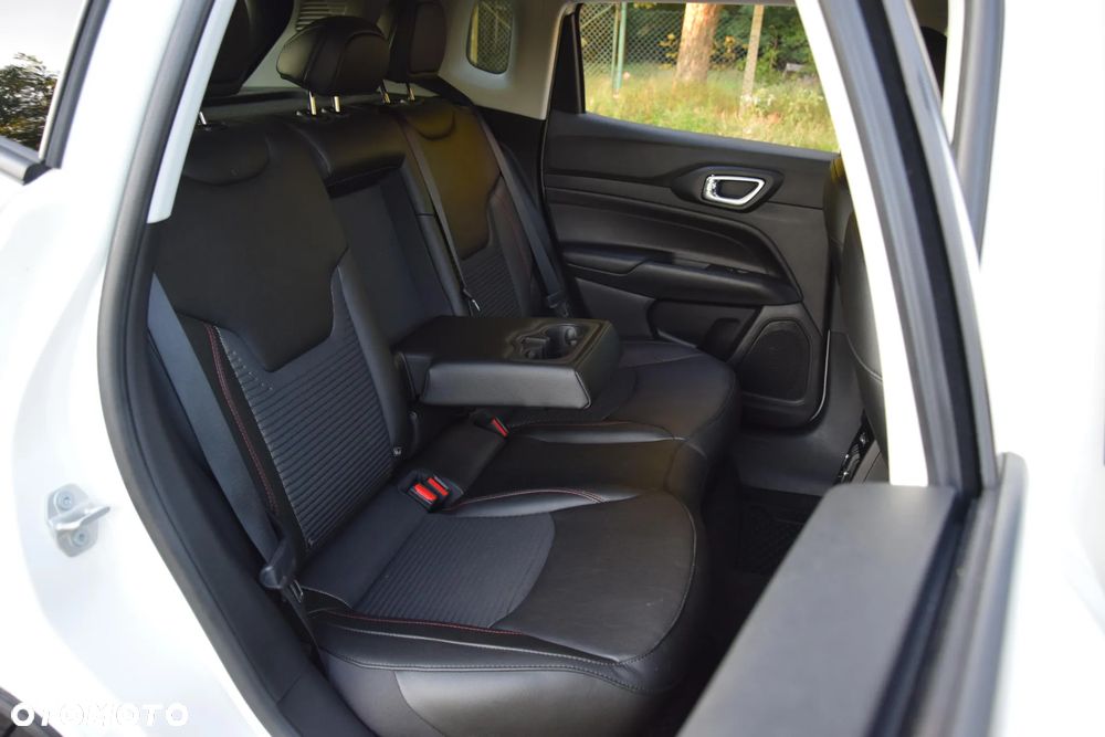 Jeep Compass 1.5 T4 mHEV High Altitude FWD S&S DCT - 10