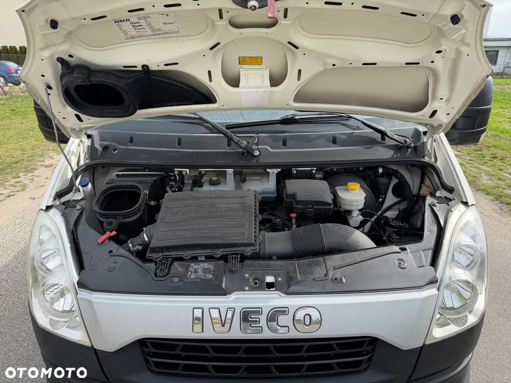 Iveco 35C15 * 3.0 / 150KM * Skrzyniowy * Rozstaw osi: 4.1m * Koła bliźniacze * Rama do zabudowy * - 21