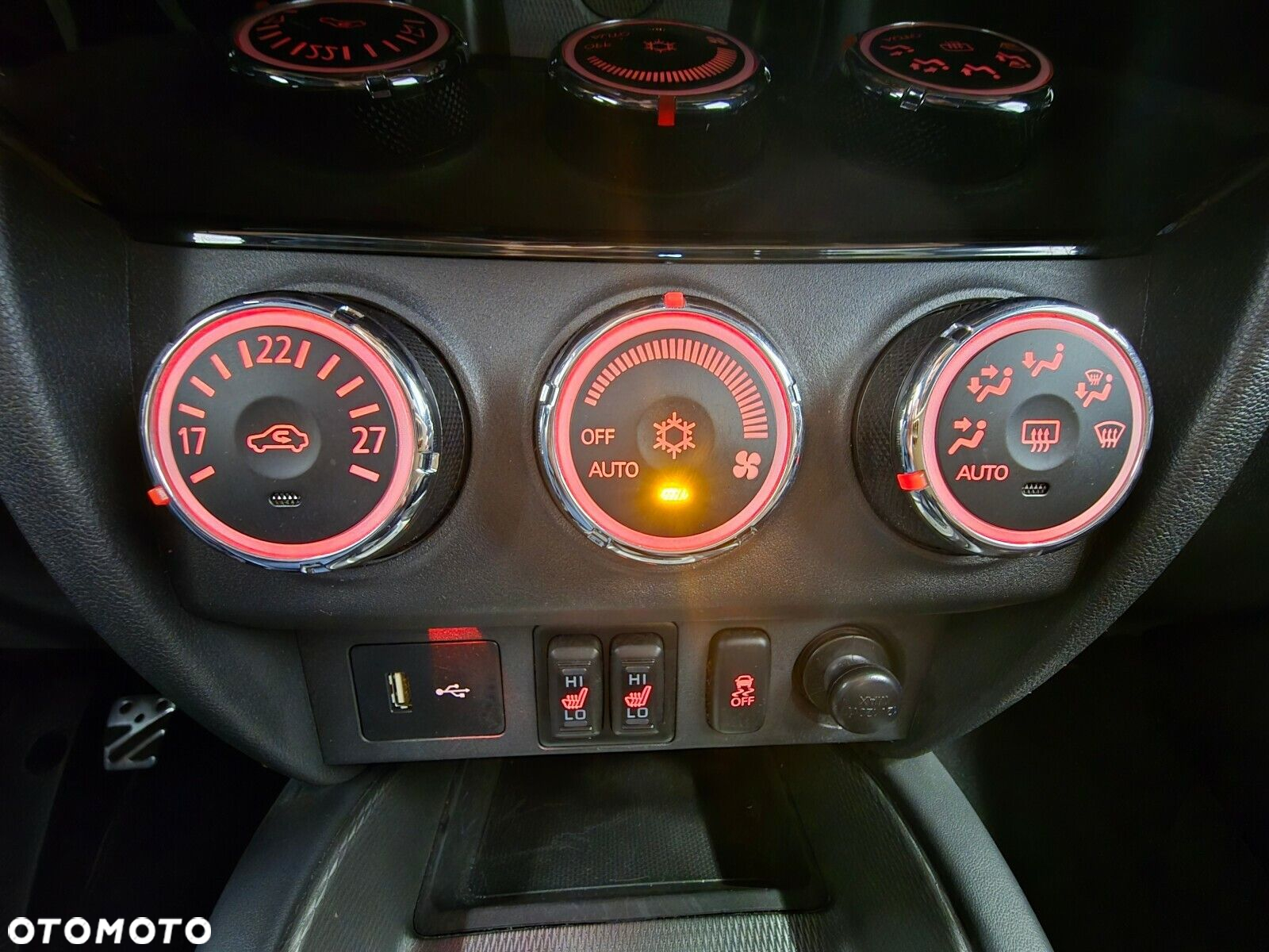 Mitsubishi ASX - 19