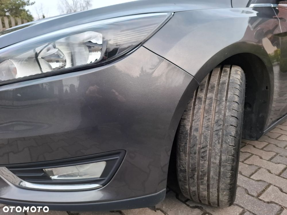 Ford Focus 1.5 EcoBlue STart-Stopp-System TITANIUM - 32