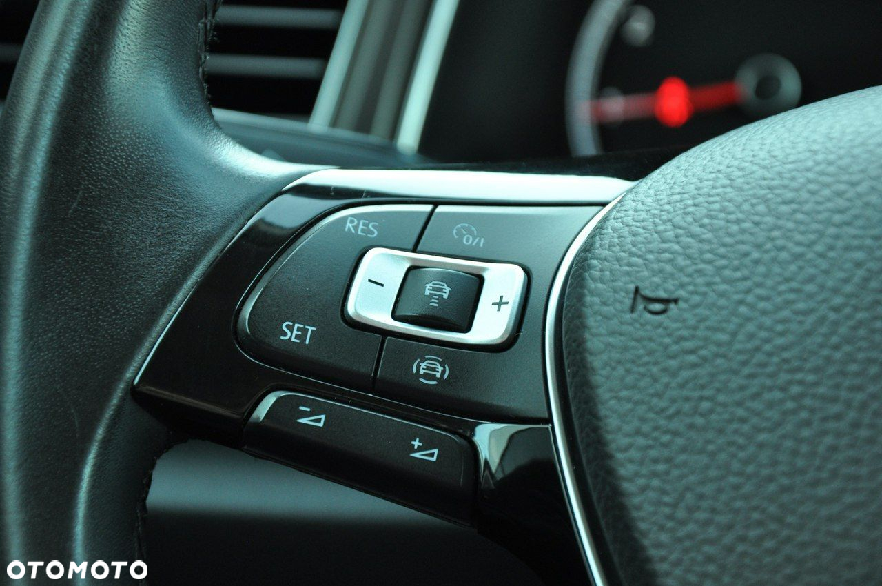Volkswagen T-Roc 1.5 TSI ACT Advance - 17
