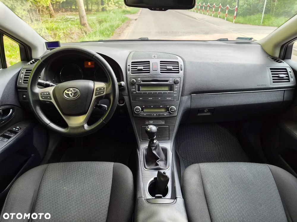 Toyota Avensis 2.0 D-4D Luna - 13