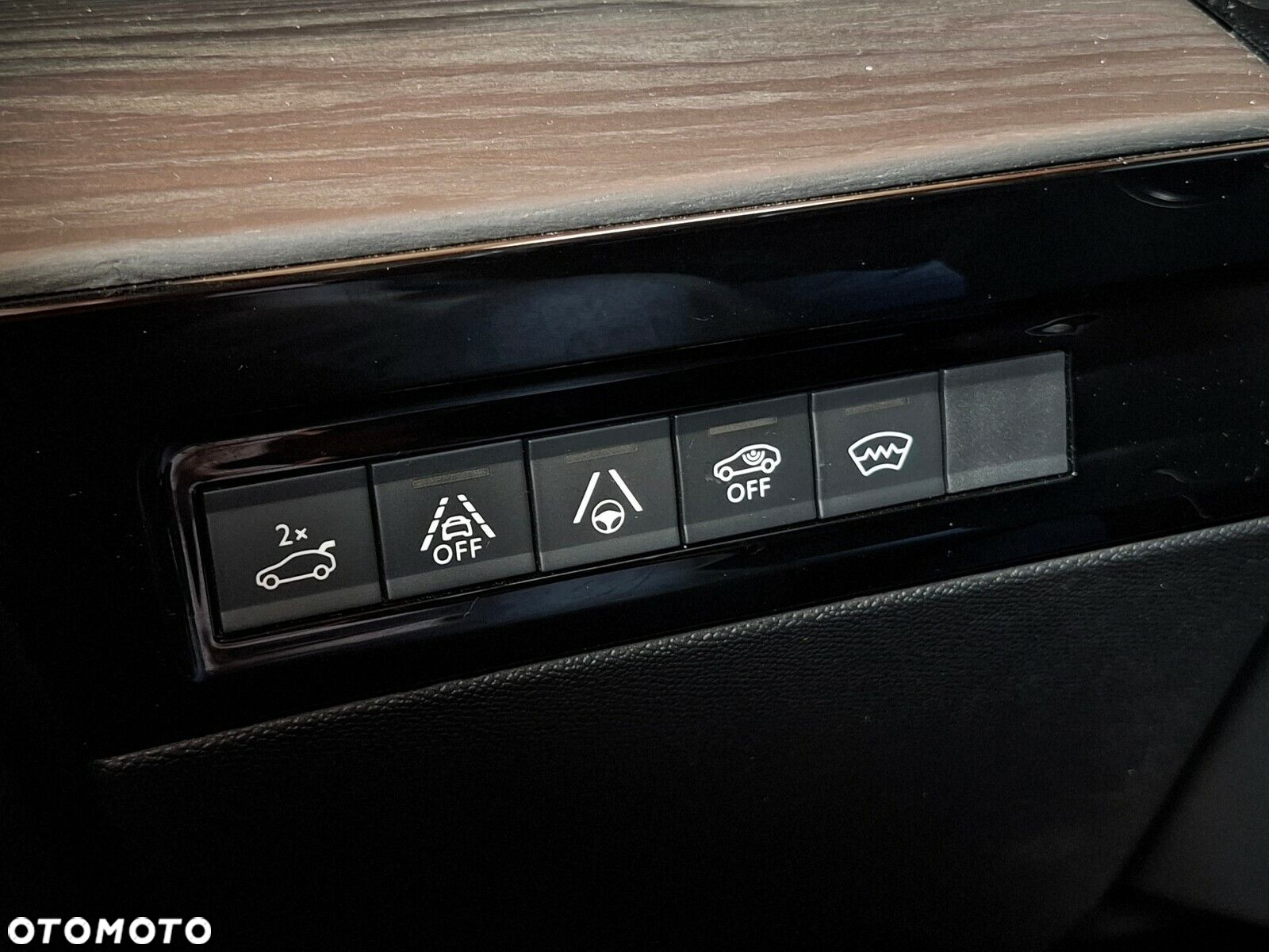 Peugeot 508 1.6 PureTech First Edition S&S EAT8 - 25