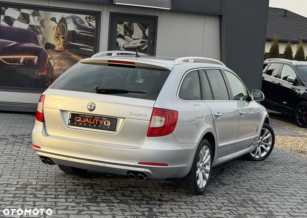 Skoda Superb 3.6 V6 4x4 DSG Elegance - 8