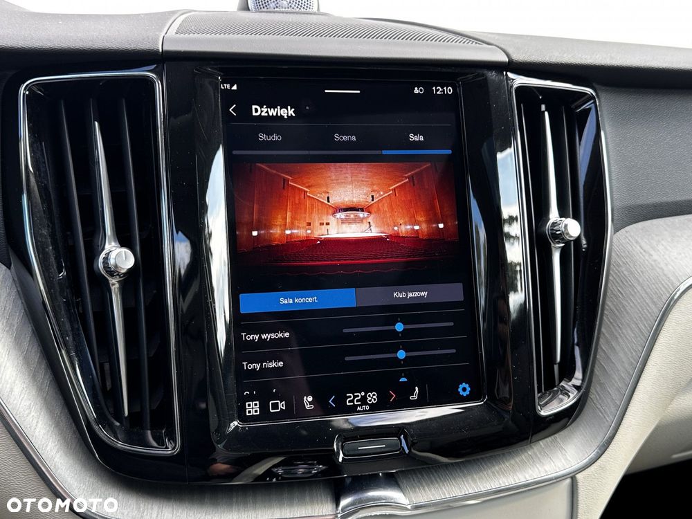 Volvo XC 60 - 33