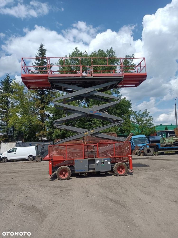 skayjack sj 9250 zwyzka terenowa 4x4 podnosnik nozycowy 17 m wys. platforma - 5