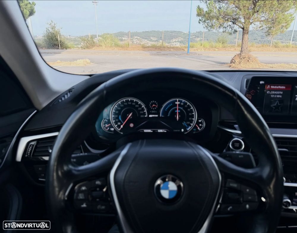 BMW 530 e iPerformance Pack M - 16