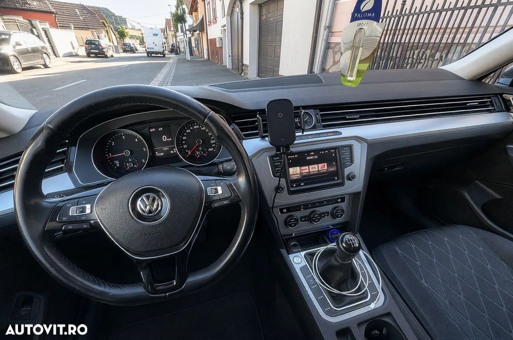 Volkswagen Passat 2.0 TDI (BlueMotion Technology) Comfortline - 6