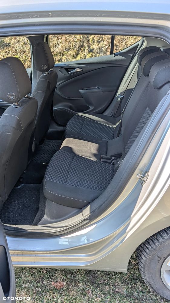 Opel Astra 1.4 T Enjoy - 10