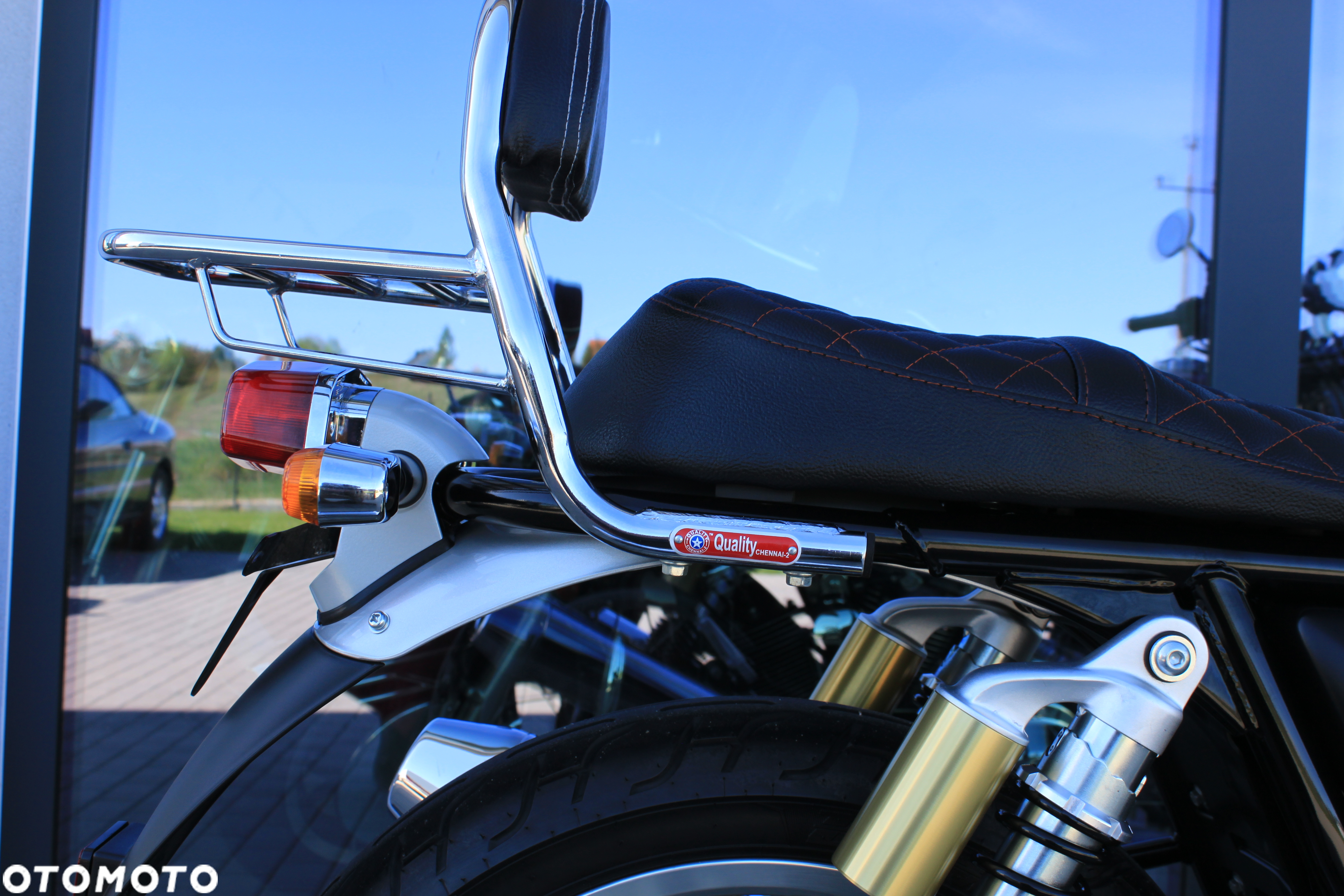 Royal Enfield Interceptor - 34
