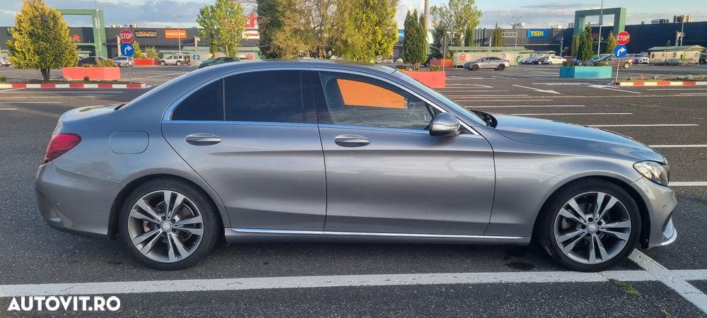 Mercedes-Benz C - 4