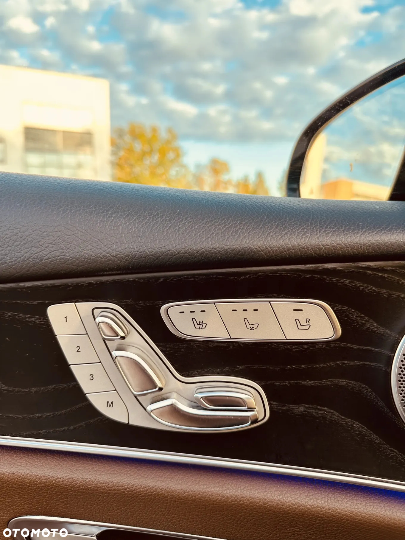 Mercedes-Benz Klasa E 300 9G-TRONIC - 30