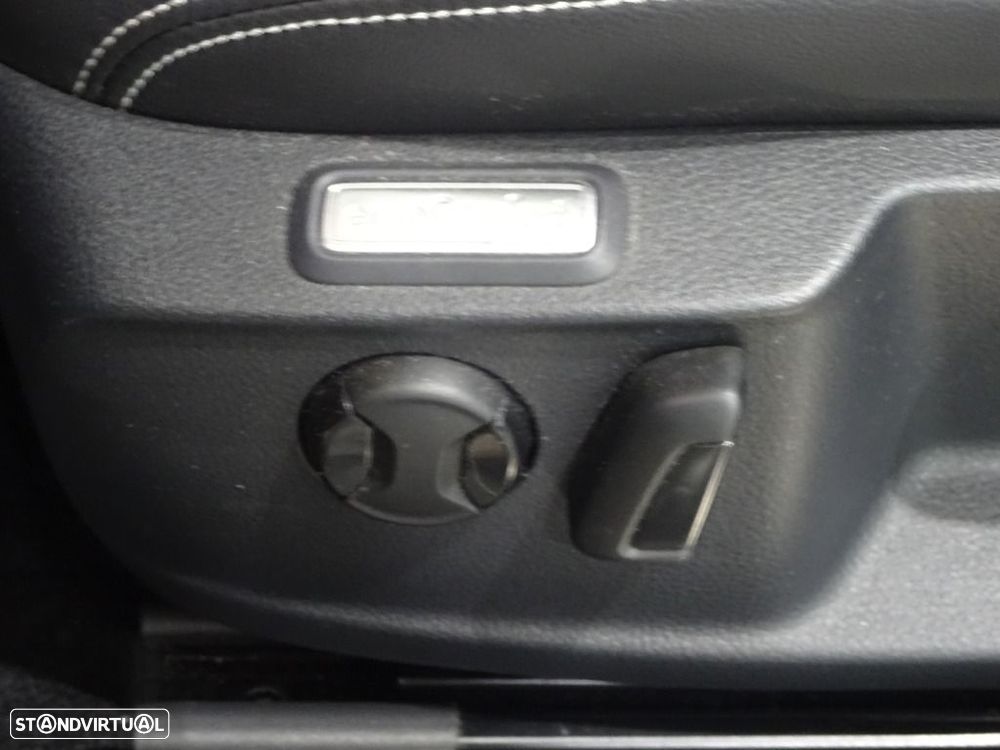 VW Passat 1.4 TSI GTE Plug-in - 13