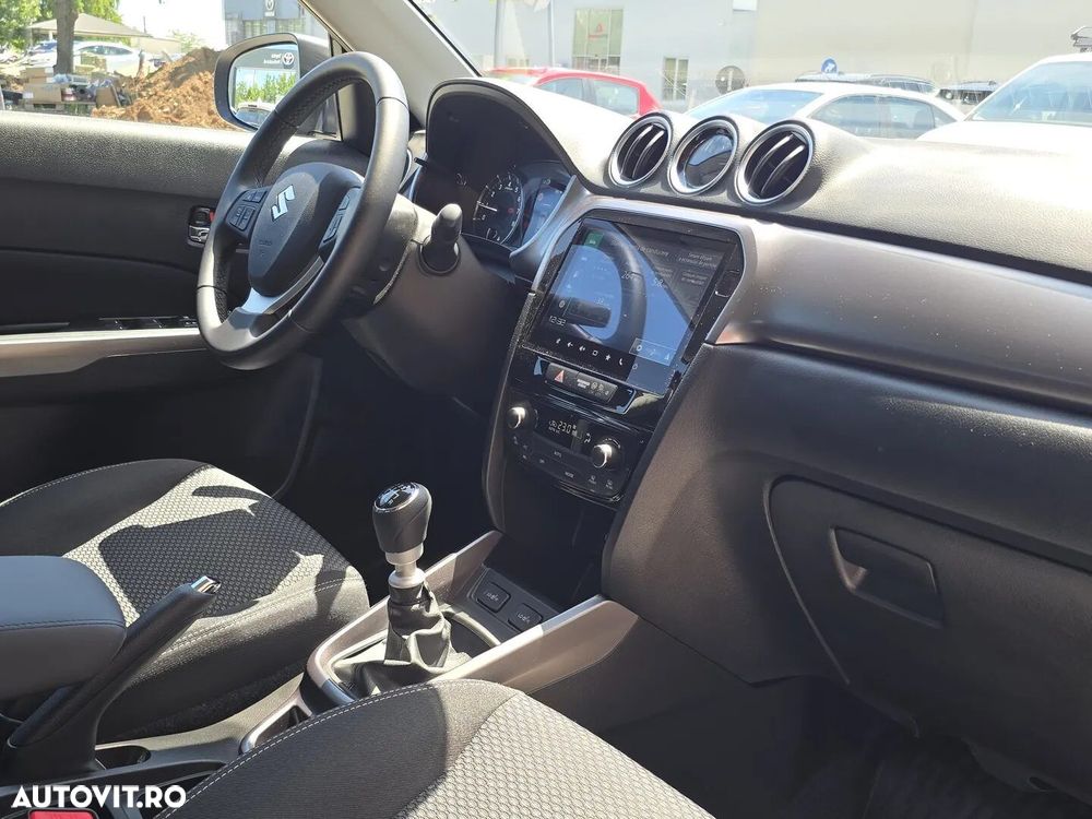 Suzuki Vitara 1.4 Boosterjet 6MT MHEV Passion - 21