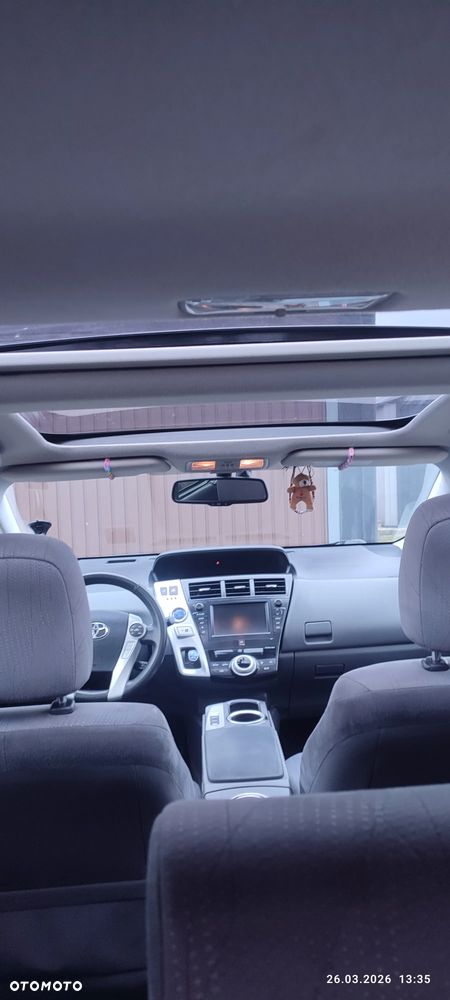 Toyota Prius+ (Hybrid) - 33