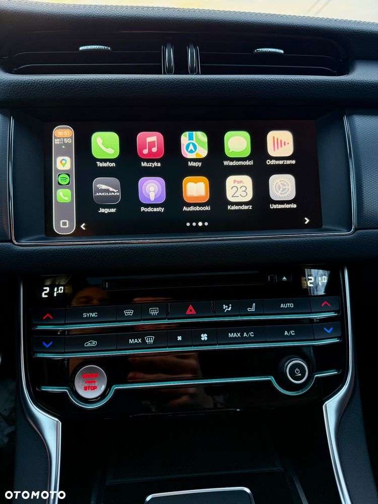 Jaguar XF 2.0 P250 R-Dynamic S - 16