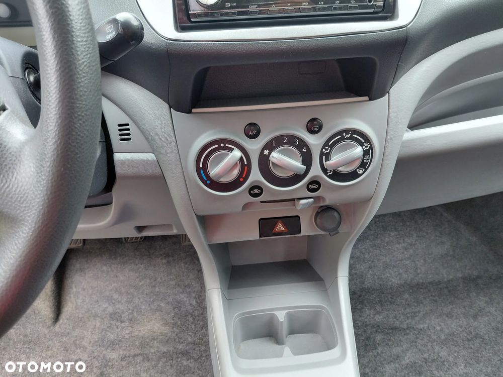 Nissan Pixo 1.0 acenta - 11