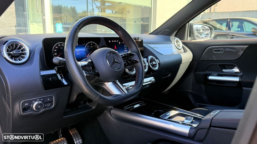 Mercedes-Benz GLA 200 d AMG Line - 12