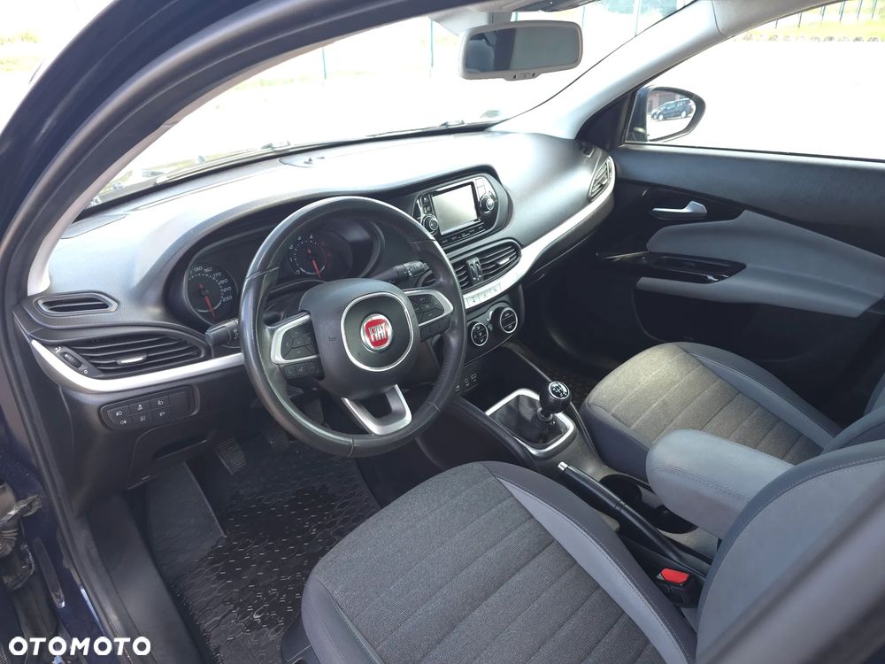 Fiat Tipo 1.6 MultiJet 16v Lounge - 20