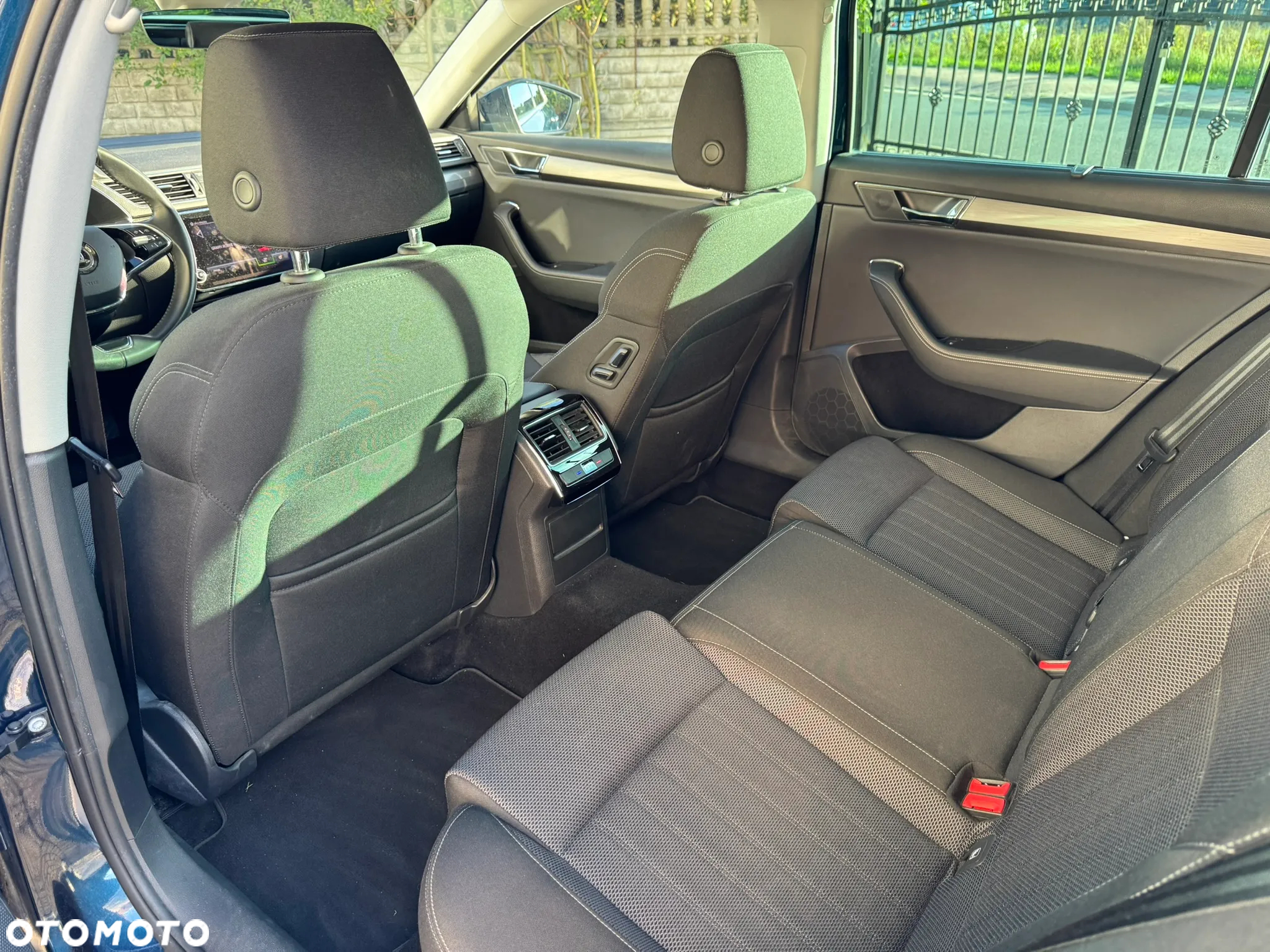 Skoda Superb 2.0 TDI SCR Style DSG - 12