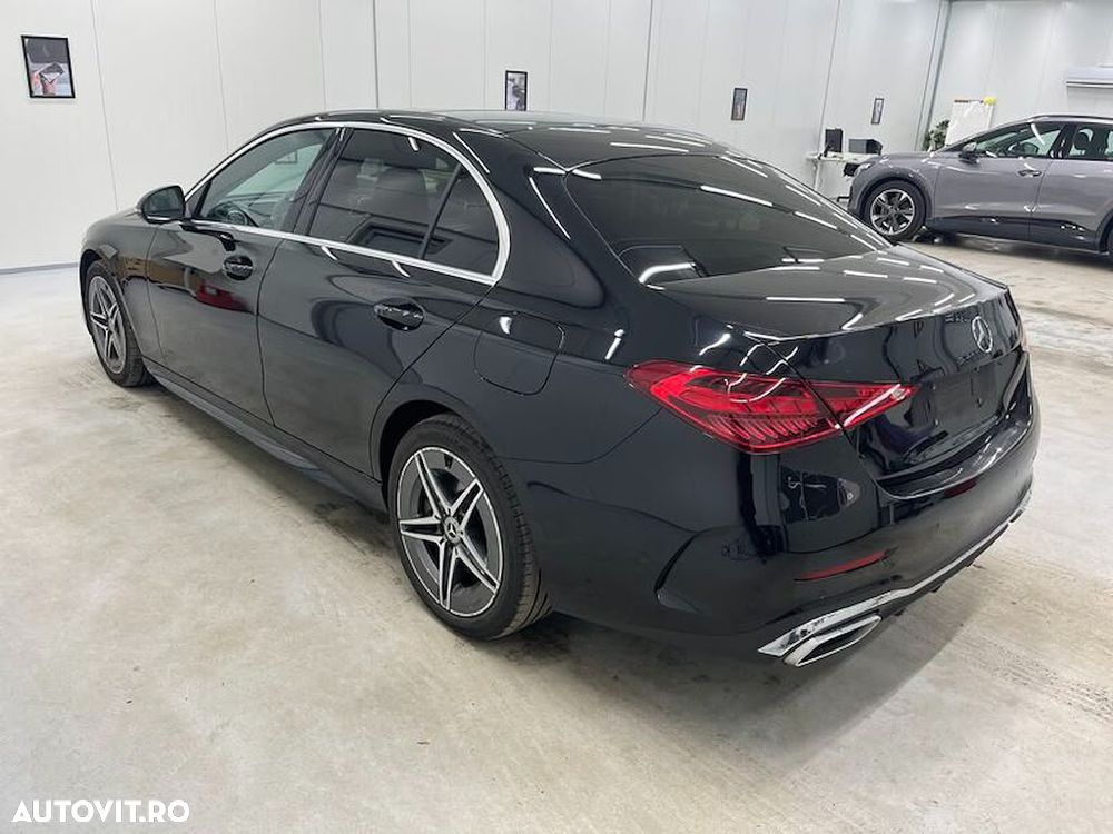 Mercedes-Benz C 300 E 2023 photo 3
