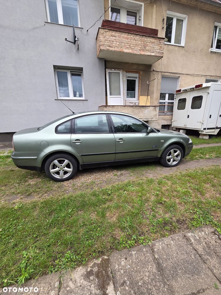 Volkswagen Passat 1.8T - 6