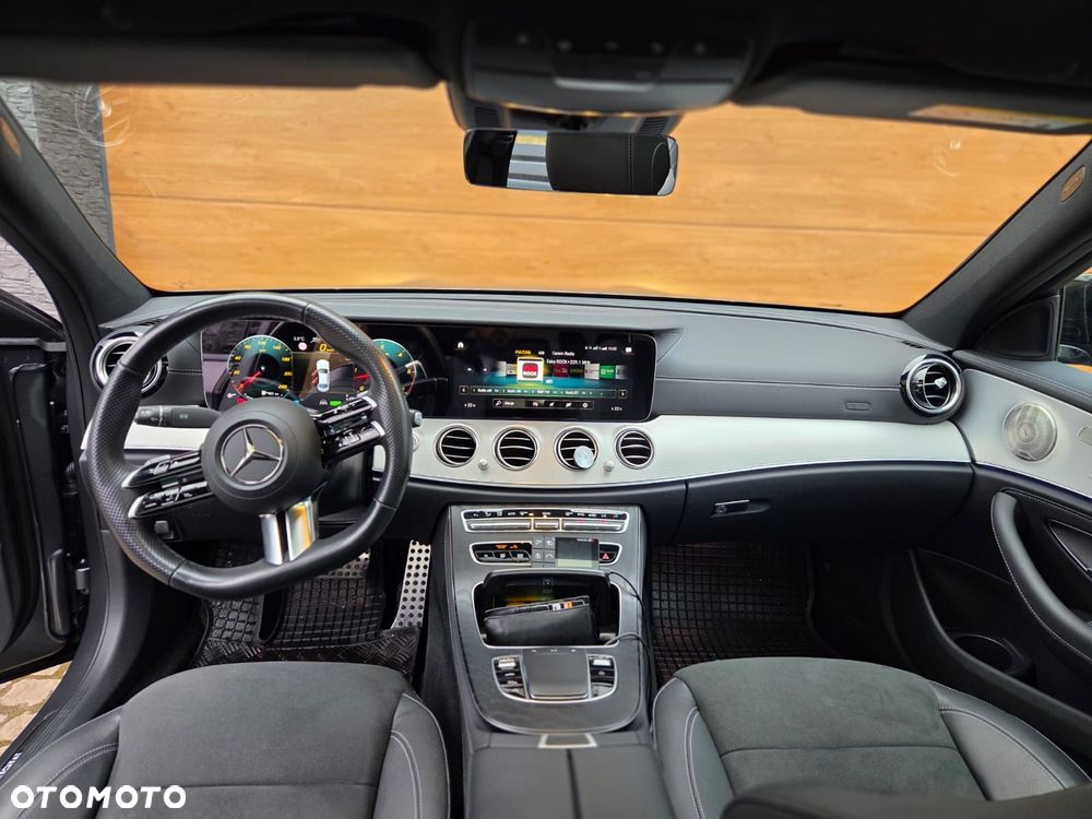 Mercedes-Benz Klasa E 220 d 4-Matic Business Edition - 8