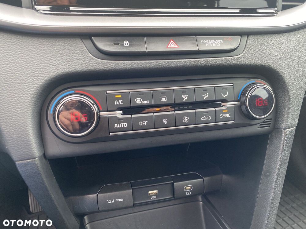 Kia Ceed - 23