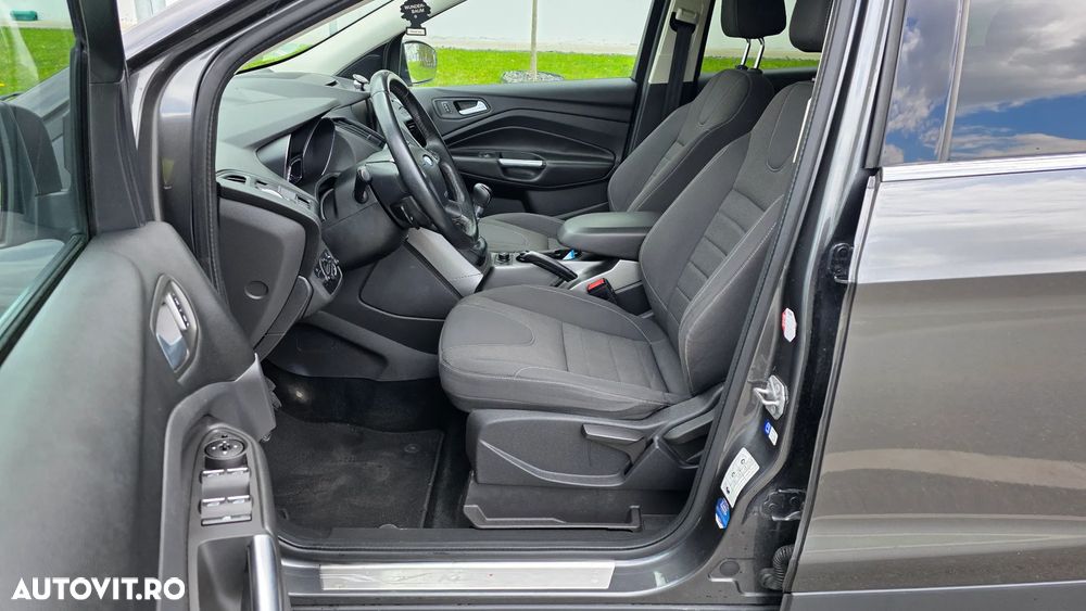 Ford Kuga 1.5 EcoBoost 2WD Titanium - 4