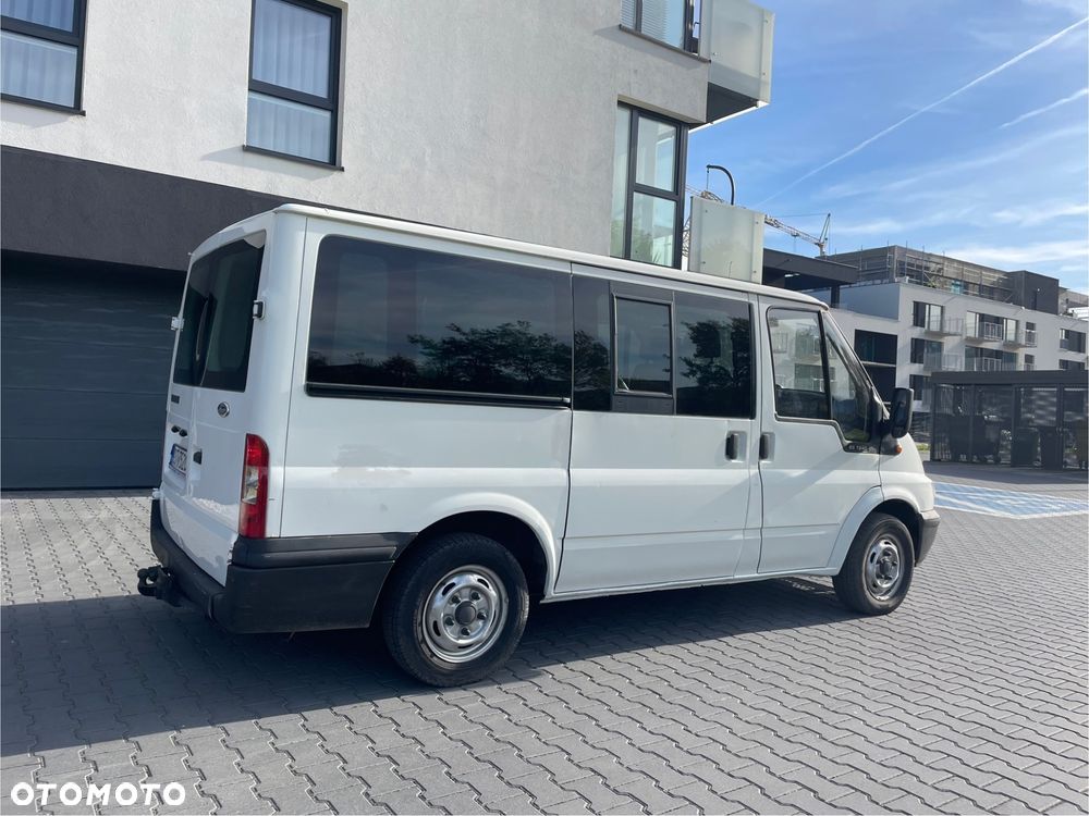Ford Transit - 4