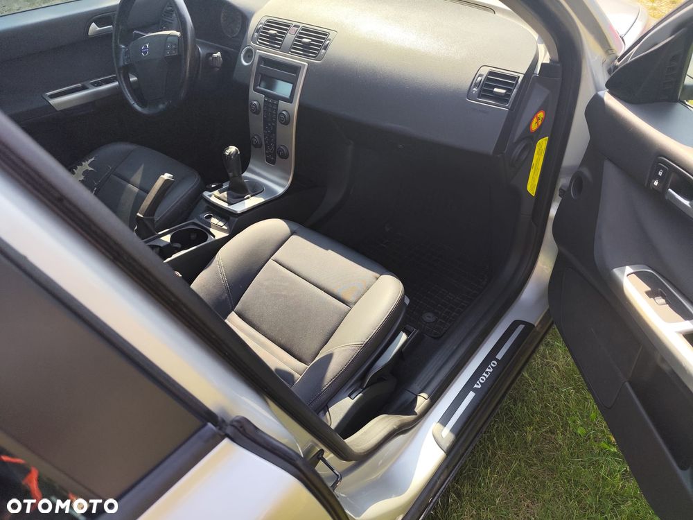 Volvo S40 1.8 Momentum - 6