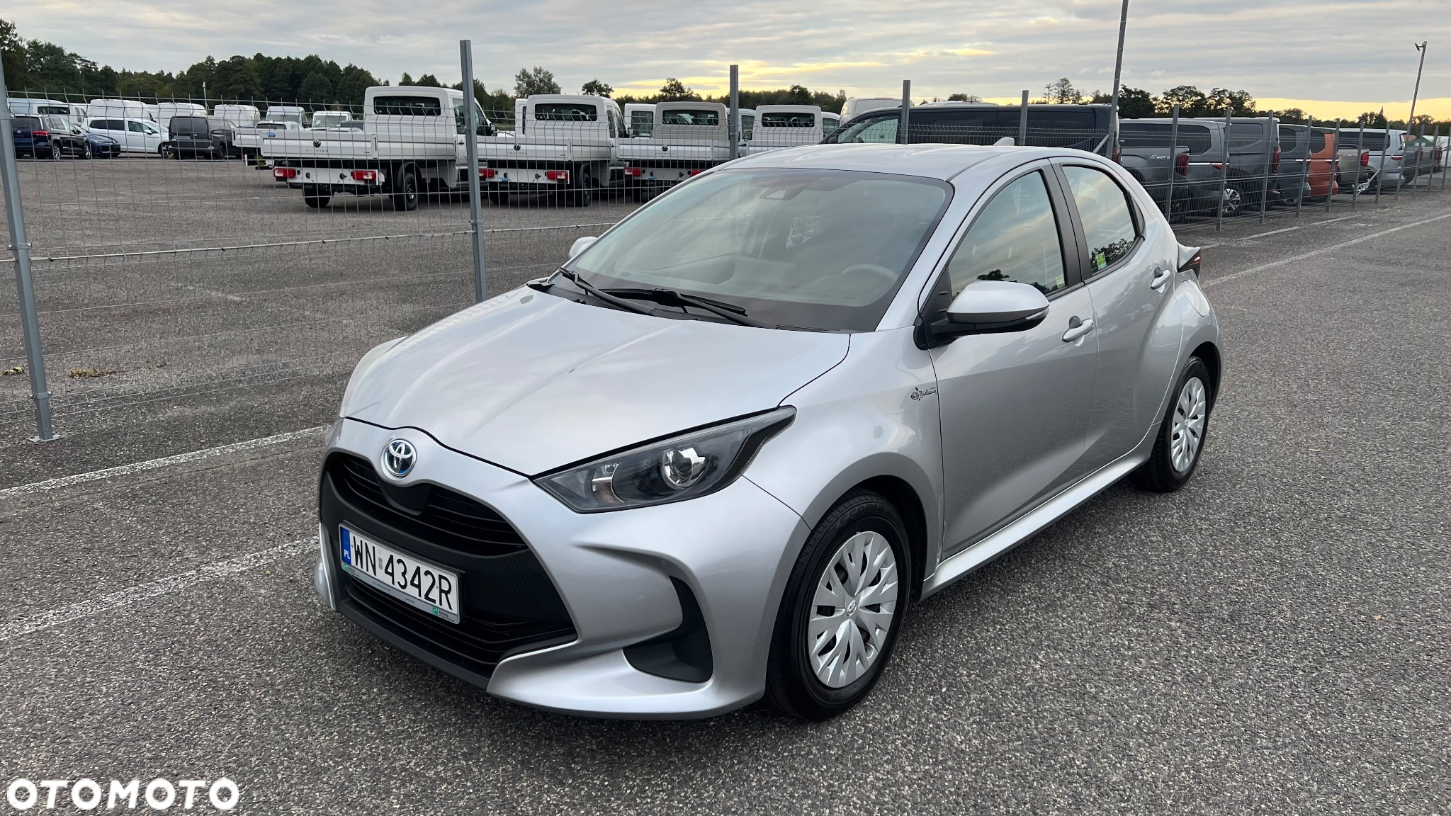 Toyota Yaris Hybrid 1.5 Active - 3