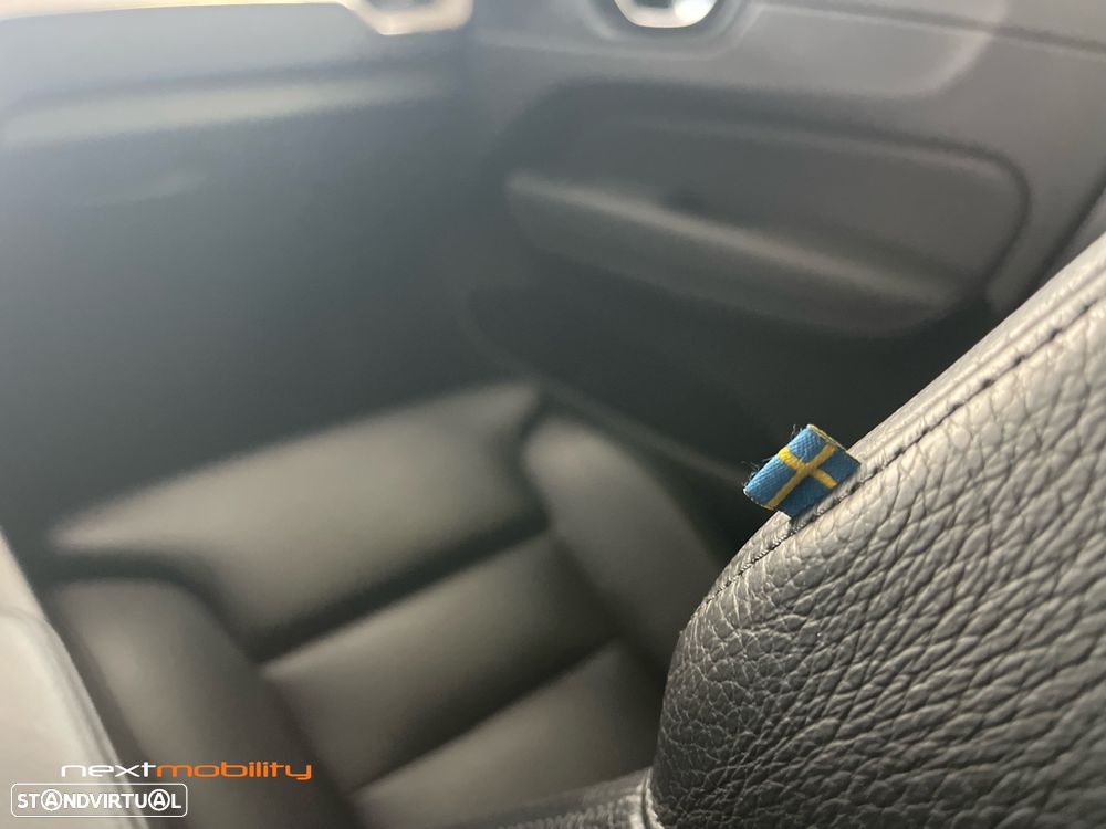 Volvo XC 60 2.0 T6 PHEV Inscription AWD - 17