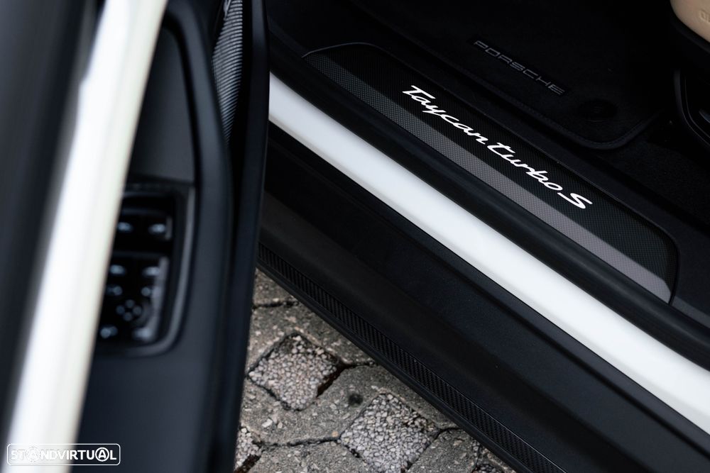 Porsche Taycan Turbo S - 50