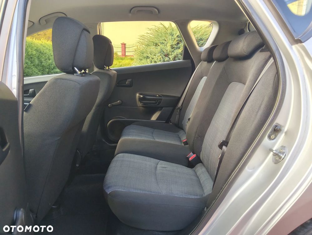 Kia Ceed 1.4 CVVT Attract - 11
