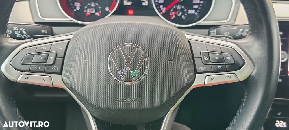 Volkswagen Passat 2.0 TDI DSG Highline - 12