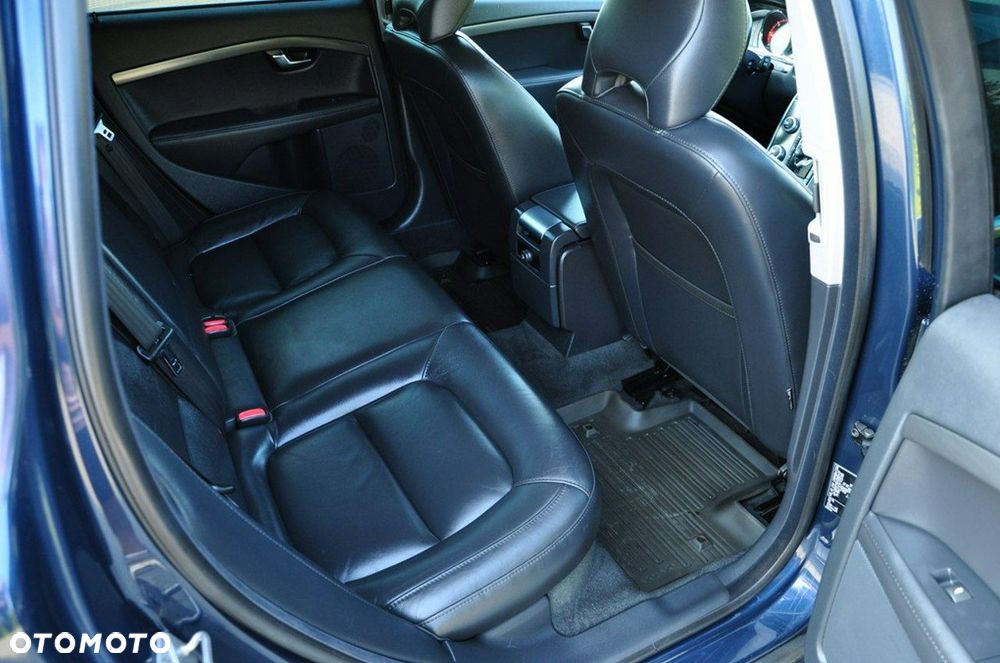 Volvo V70 D4 Summum - 28