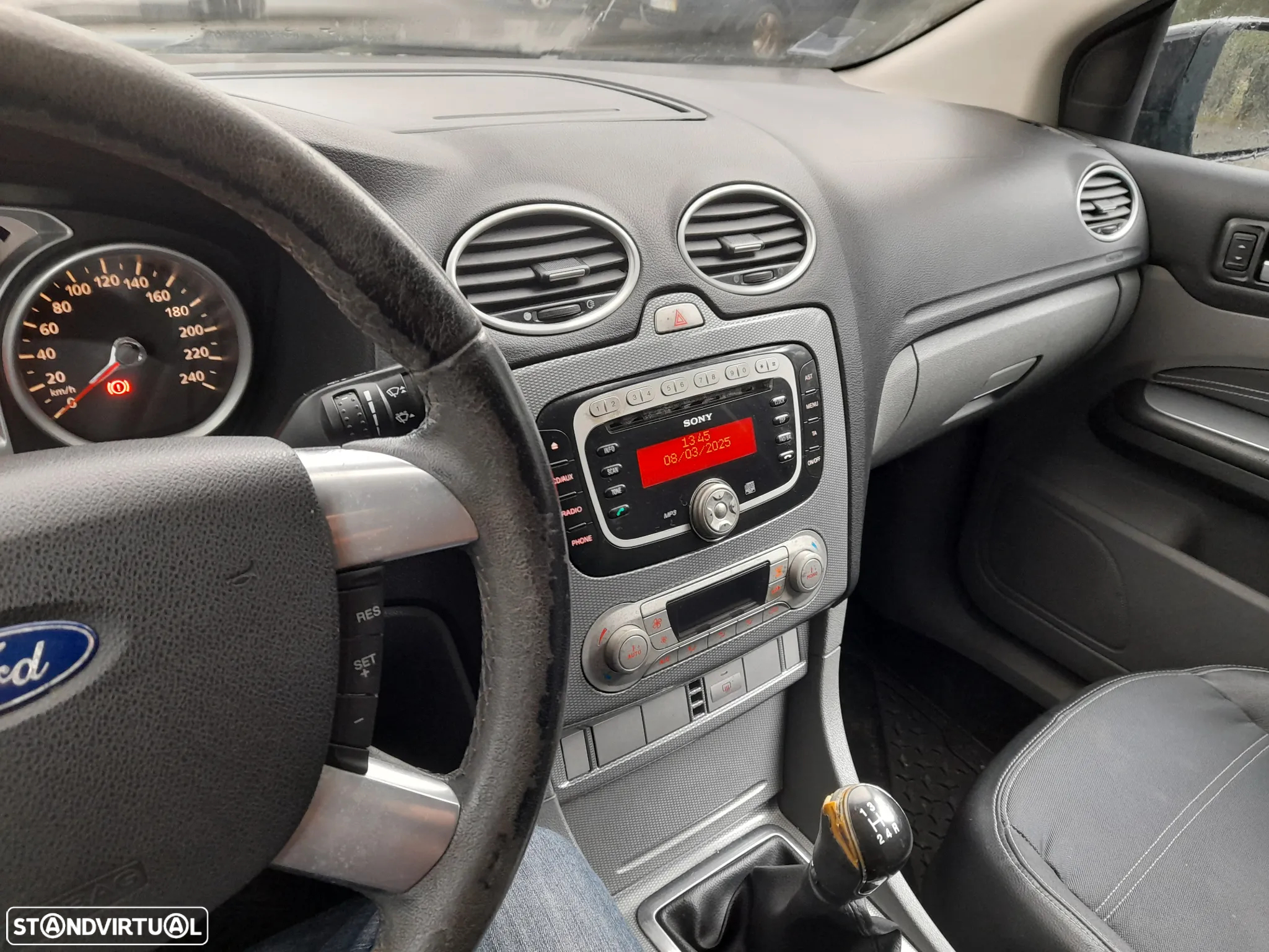 Ford Focus SW 1.6 TDCi Titanium - 12